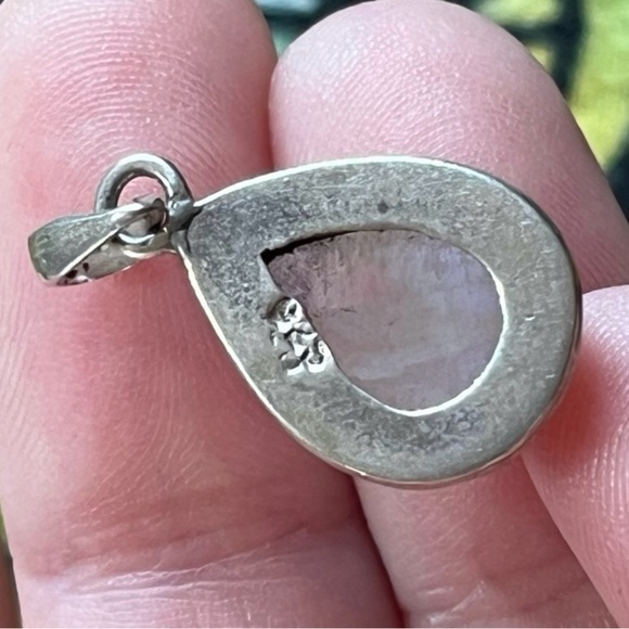 Dreamy Vintage Sterling Silver Moonstone Teardrop Pendant - Picture 3 of 5